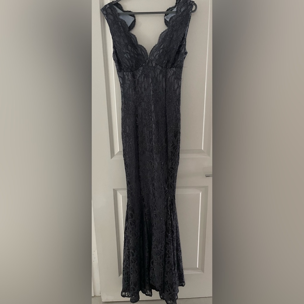 Élégant Prom Dress Morgan & Co with sparkles. - Picture 6 of 7